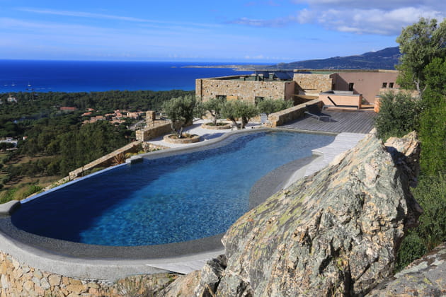 Piscine d'exception : trophée d'or