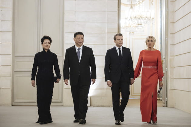 Brigitte Macron, Emmanuel Macron et son homologue chinois Xi Jinping et son épouse Peng Liyuan