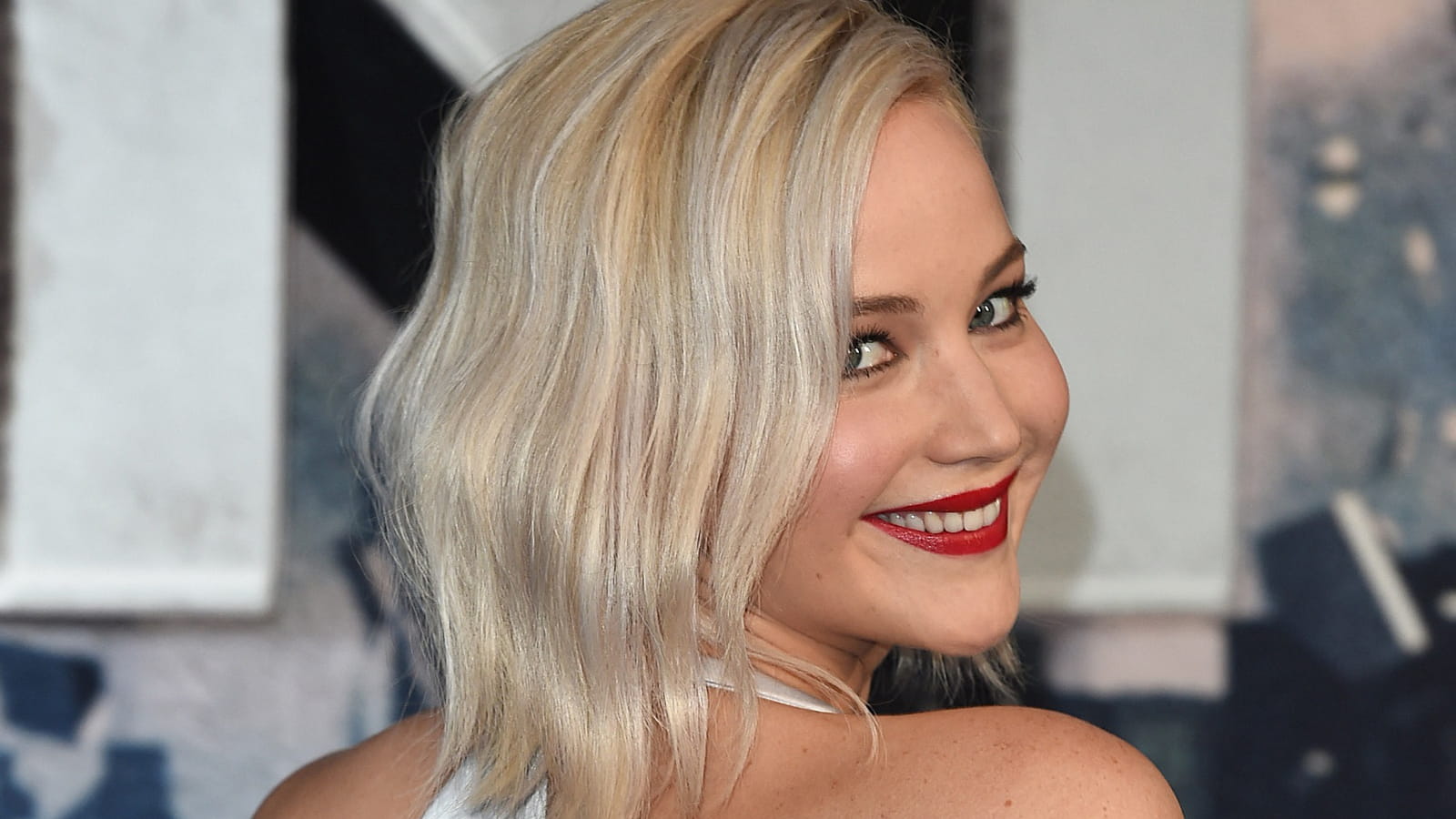 30 inspirations pour un balayage blond polaire à tomber