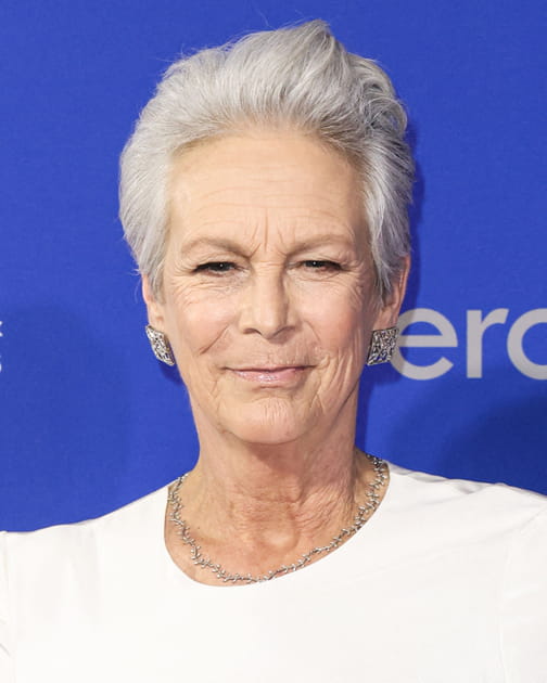 Jamie Lee Curtis a trouv&eacute; l'astuce pour apporter du volume &agrave; sa coupe courte