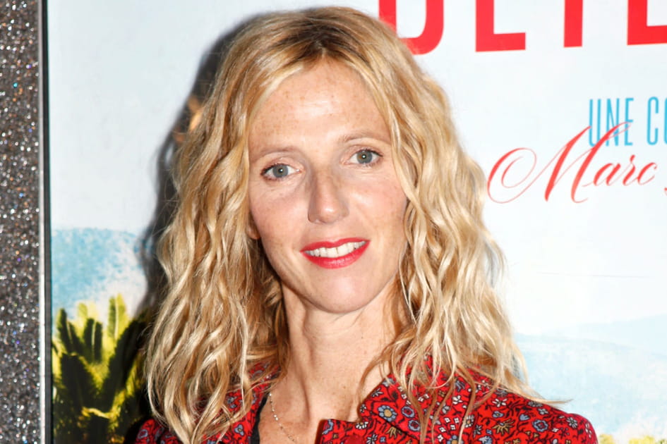 La bouche corail de Sandrine Kiberlain