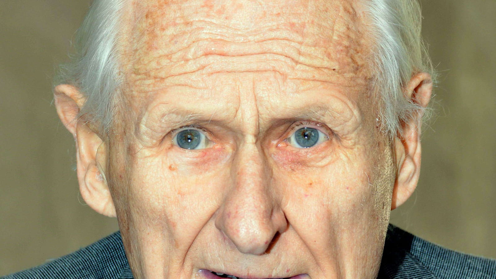 Peter Vaughan 
