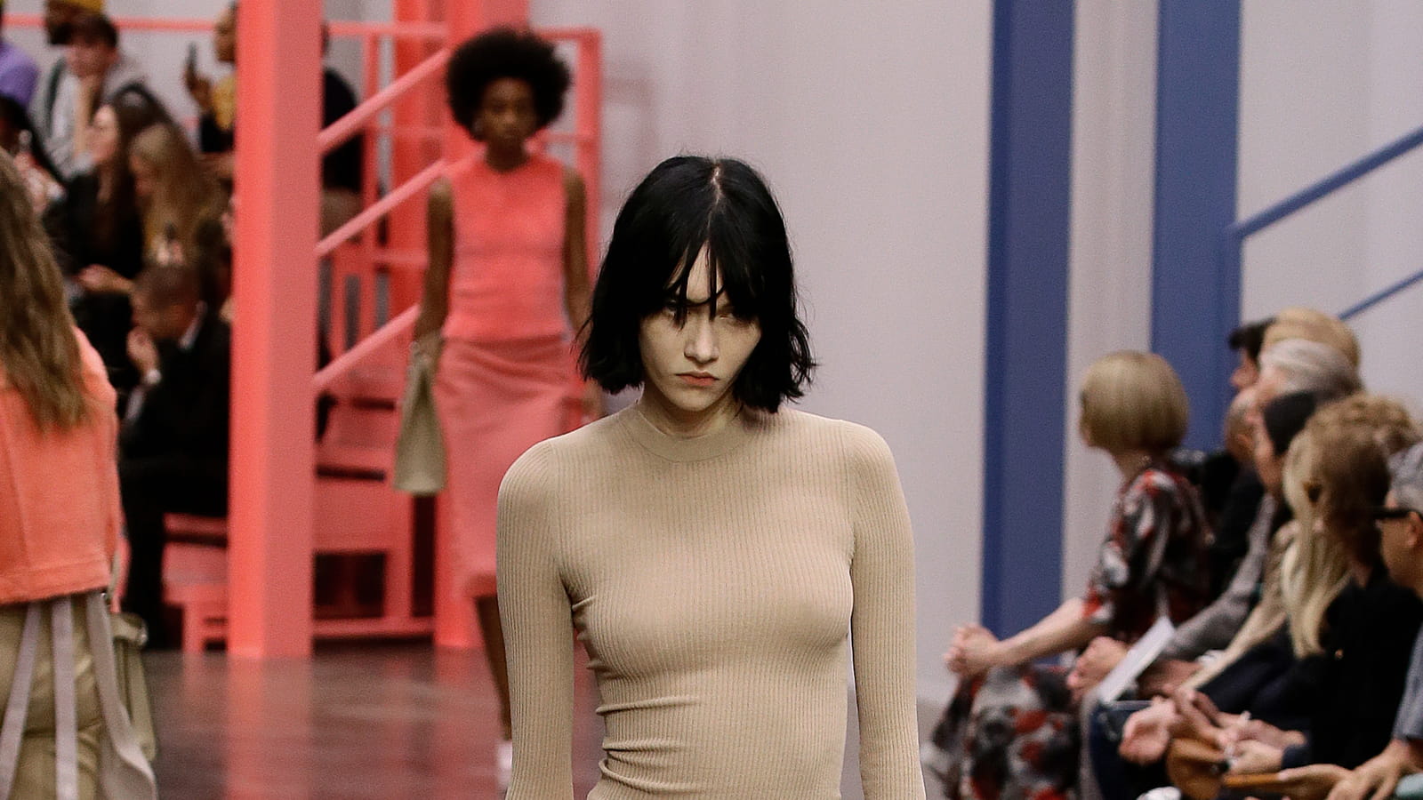 Look 54 