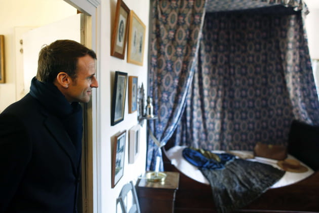 Emmanuel Macron fait le tour du propri&eacute;taire