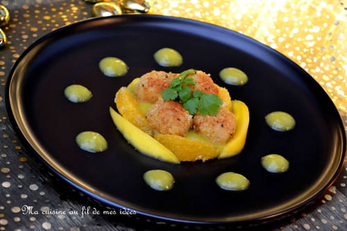 Noix de Saint-Jacques panées au curry, coulis de mangue et orange au coriandre