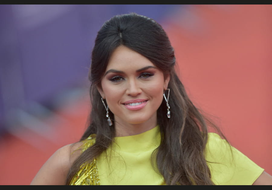 La coiffure bomb&eacute;e de Diane Leyre