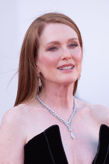 Le brushing lisse de Julianne Moore