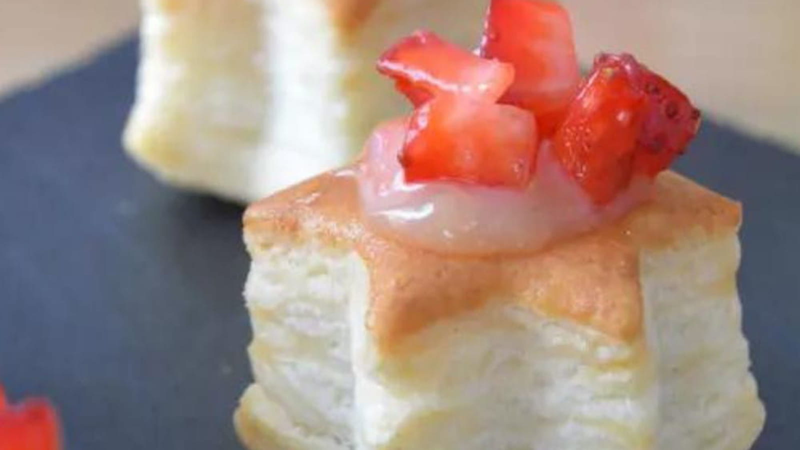 Mini bouchées feuilletées citron et fraise