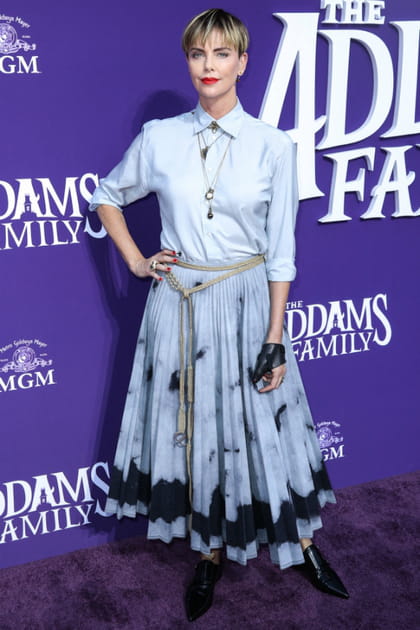 FLOP&nbsp;: Charlize Theron en tenue denim