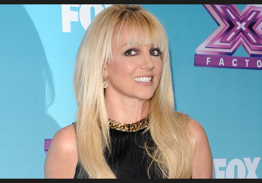 La frange droite de Britney Spears