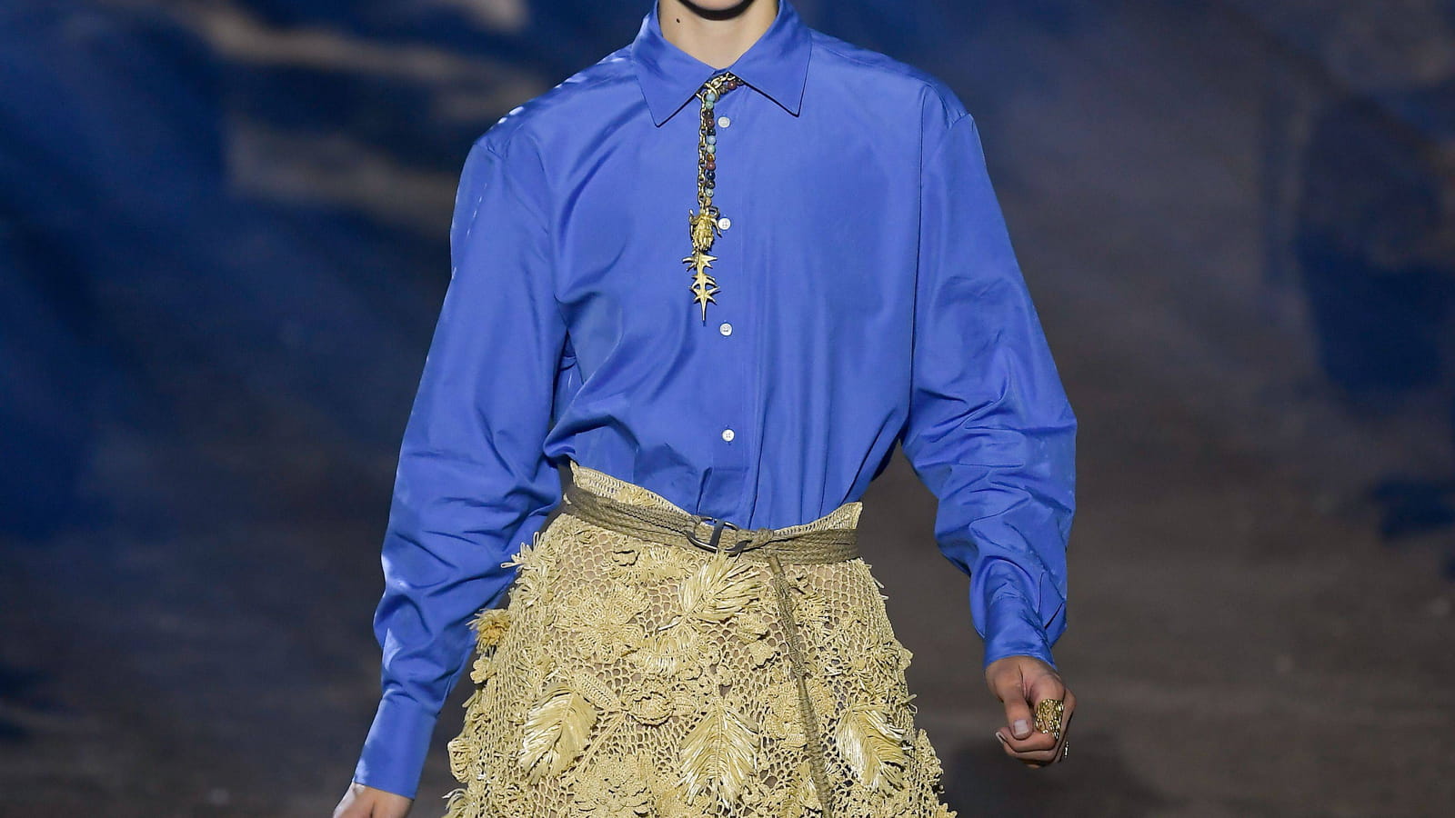 Look 4