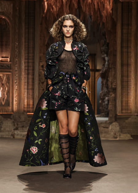 Look 64&nbsp;du d&eacute;fil&eacute; Dior