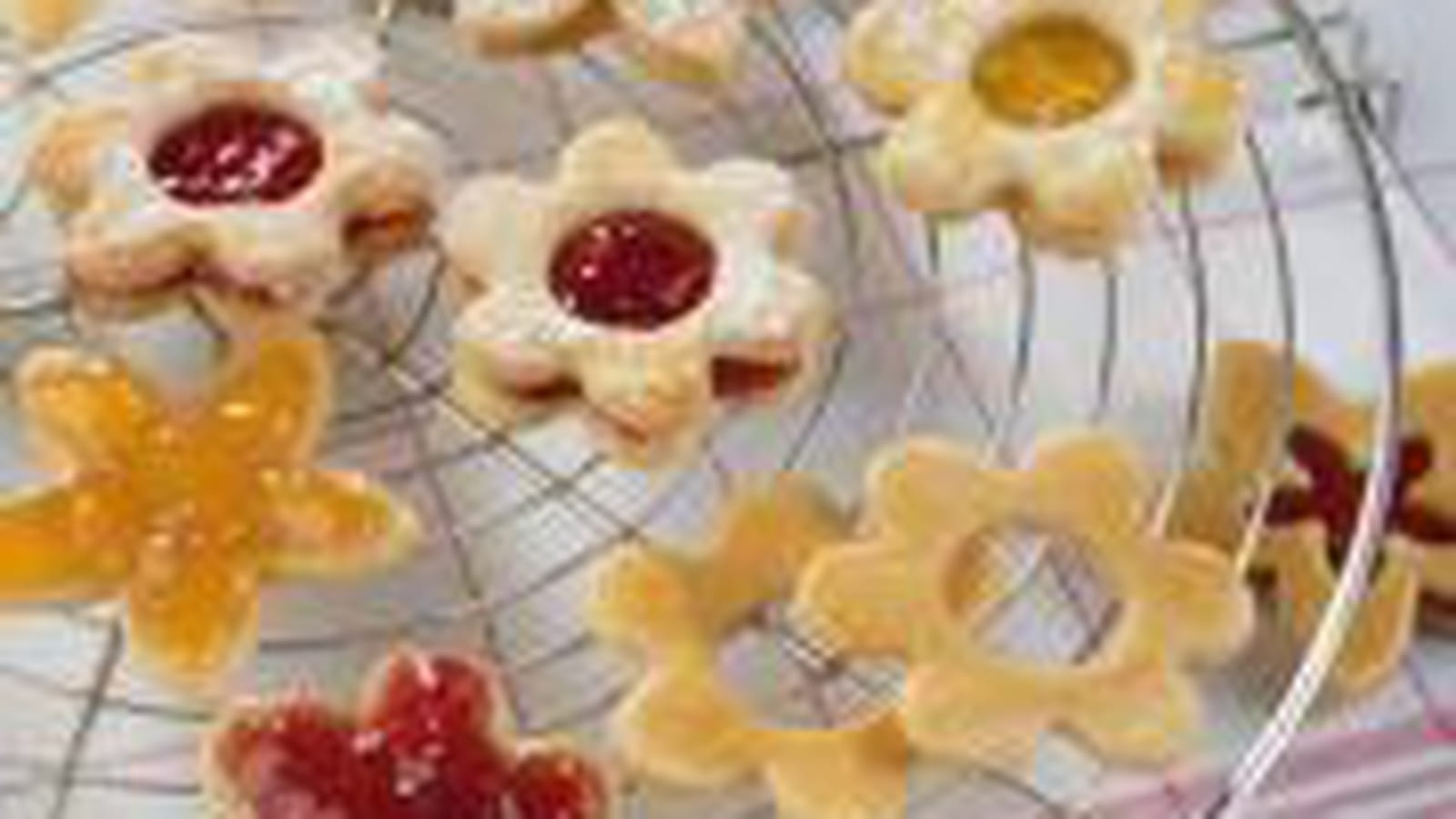 Sablés à la confiture abricot et pêche, et fraise et groseille