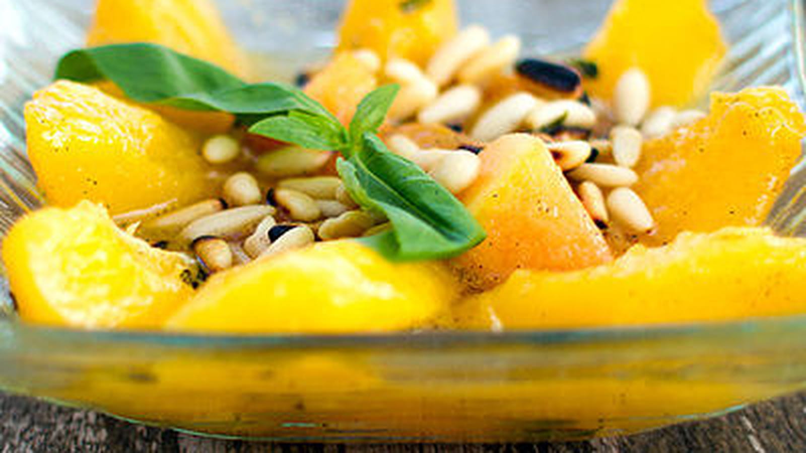 Tajine de melon, pêches et brugnon au miel et basilic