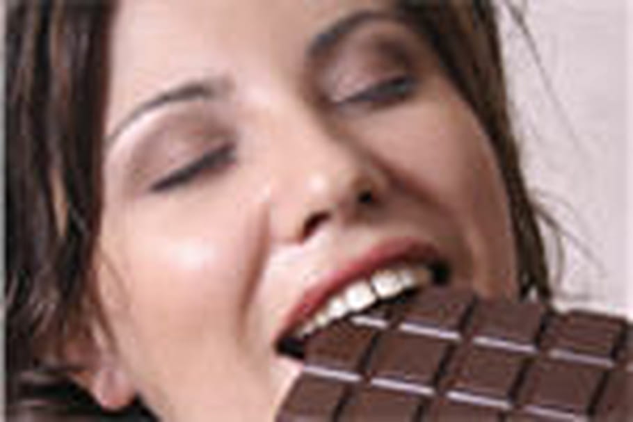 Manger du chocolat noir chaque jour réduit le risque d'infarctus