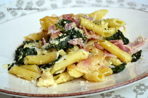 Gratin de pennes aux épinards et jambon