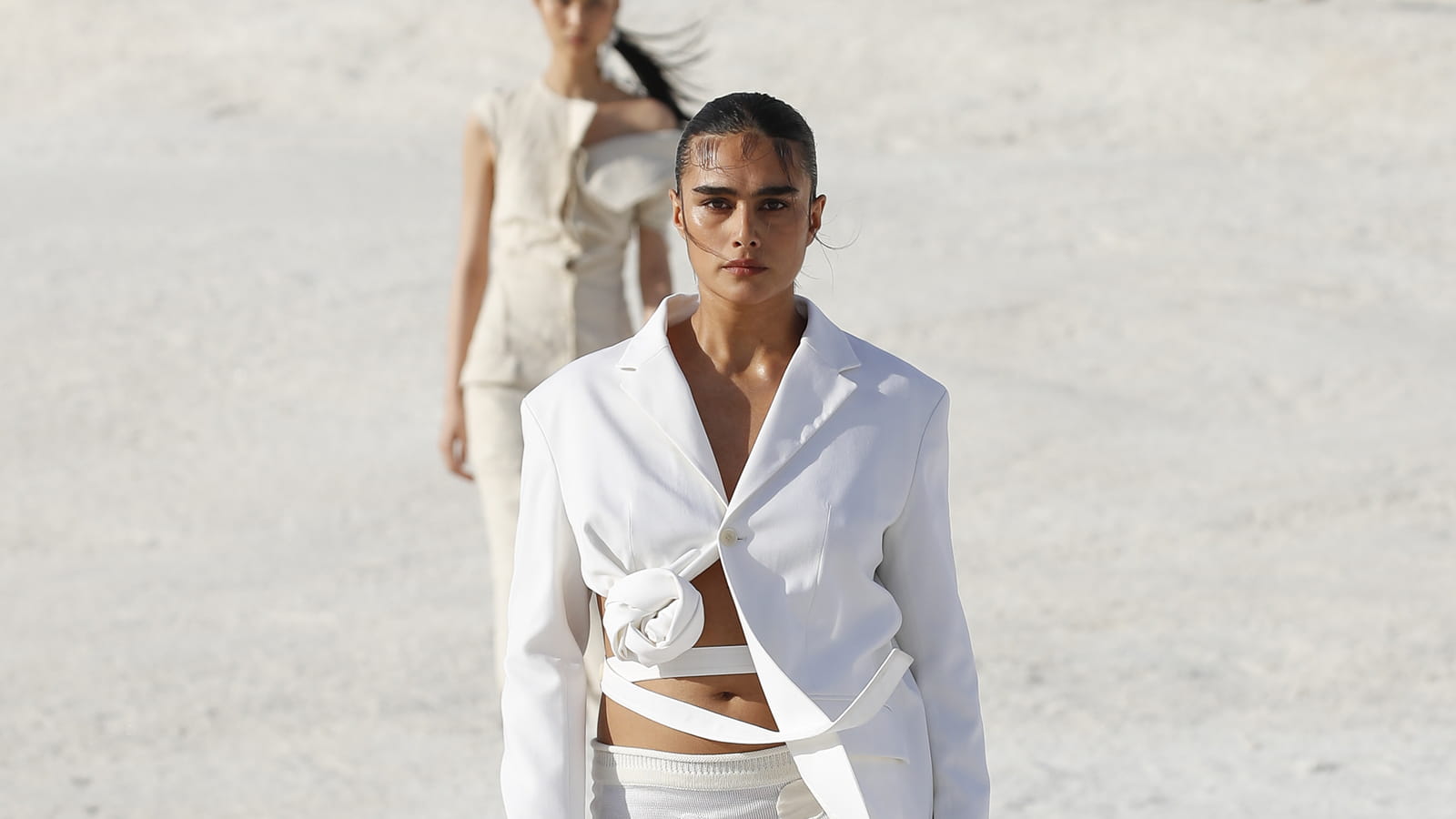 Look 19