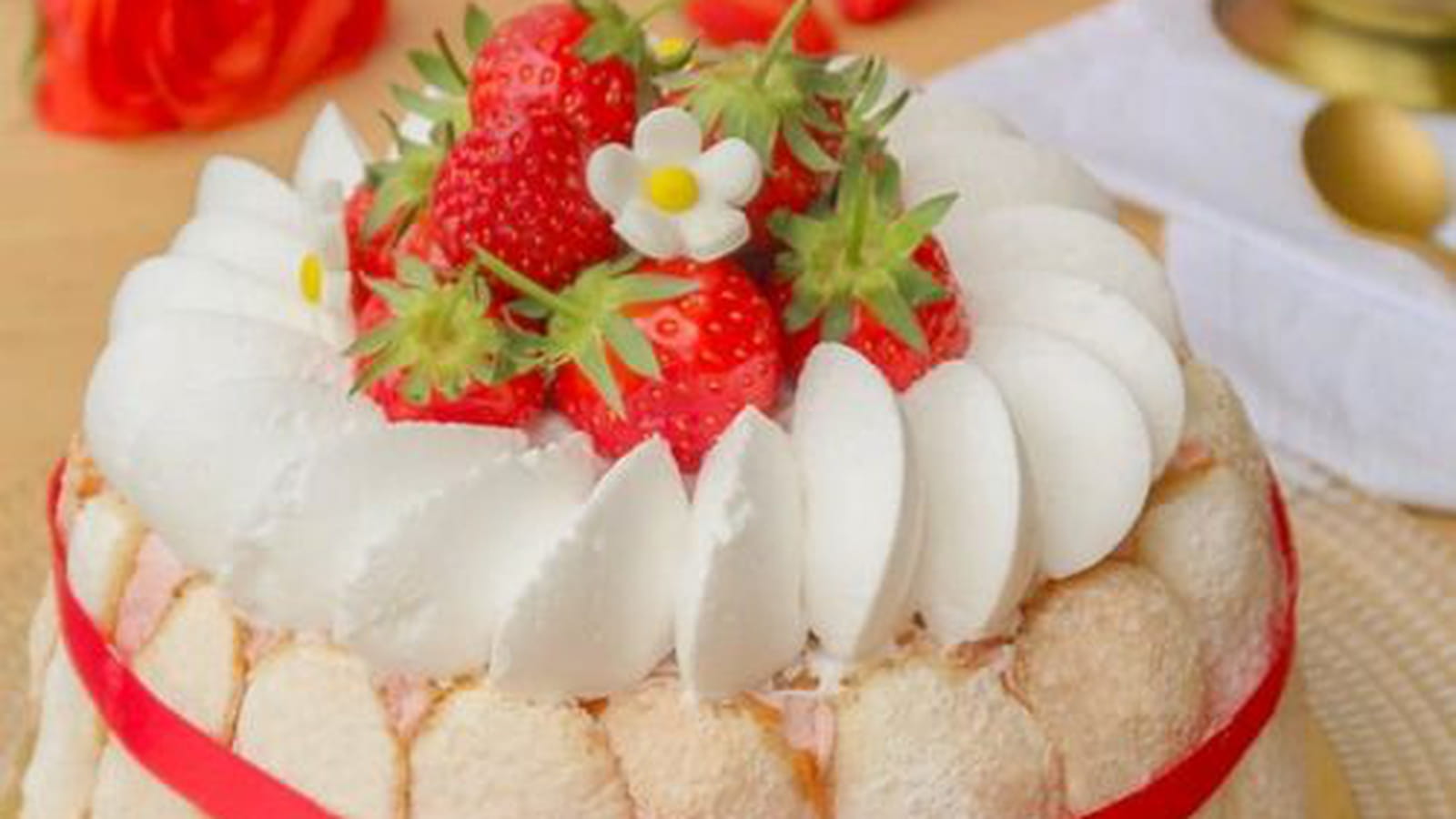 Charlotte aux fraises (vegan)