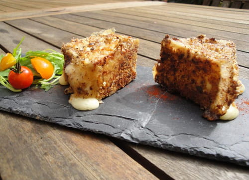 Camembert pané aux noisettes et noix