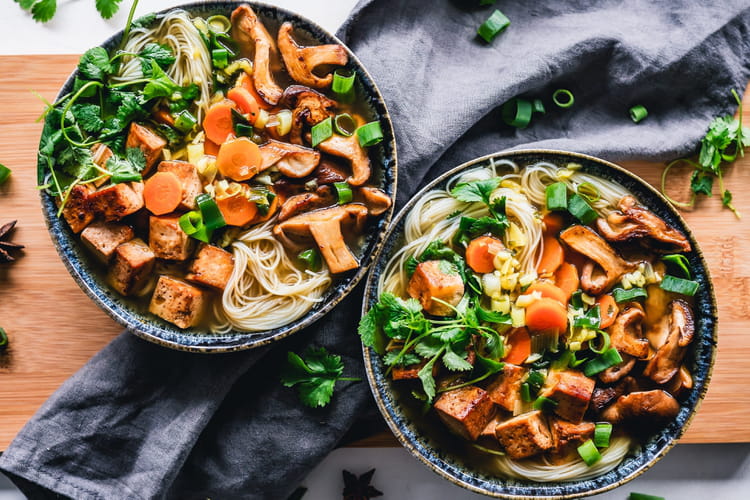 Recettes au tofu : nature, faciles, asiatiques, l&eacute;gumes