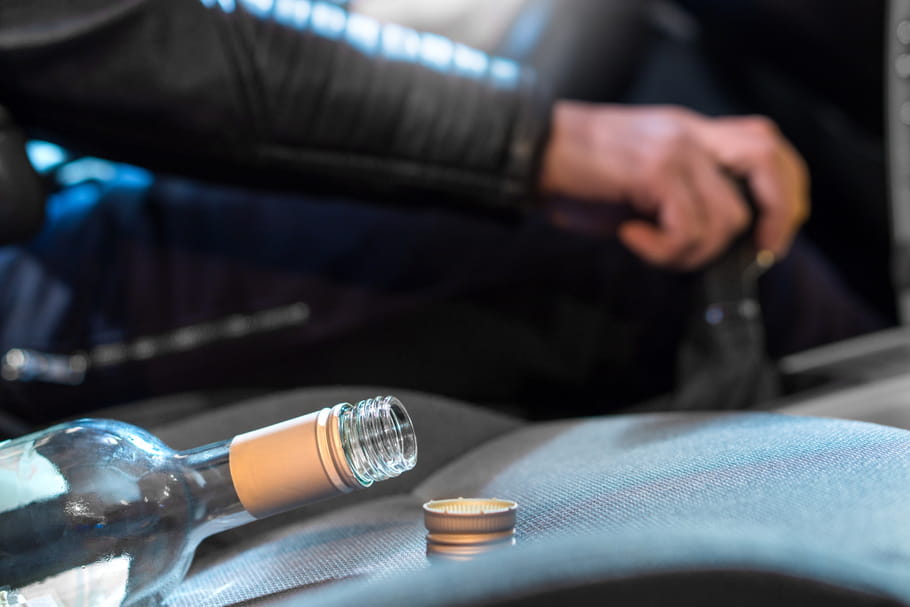 Arrêté ivre au volant après 48 bières, 1 bouteille de pastis et 1 de rosé