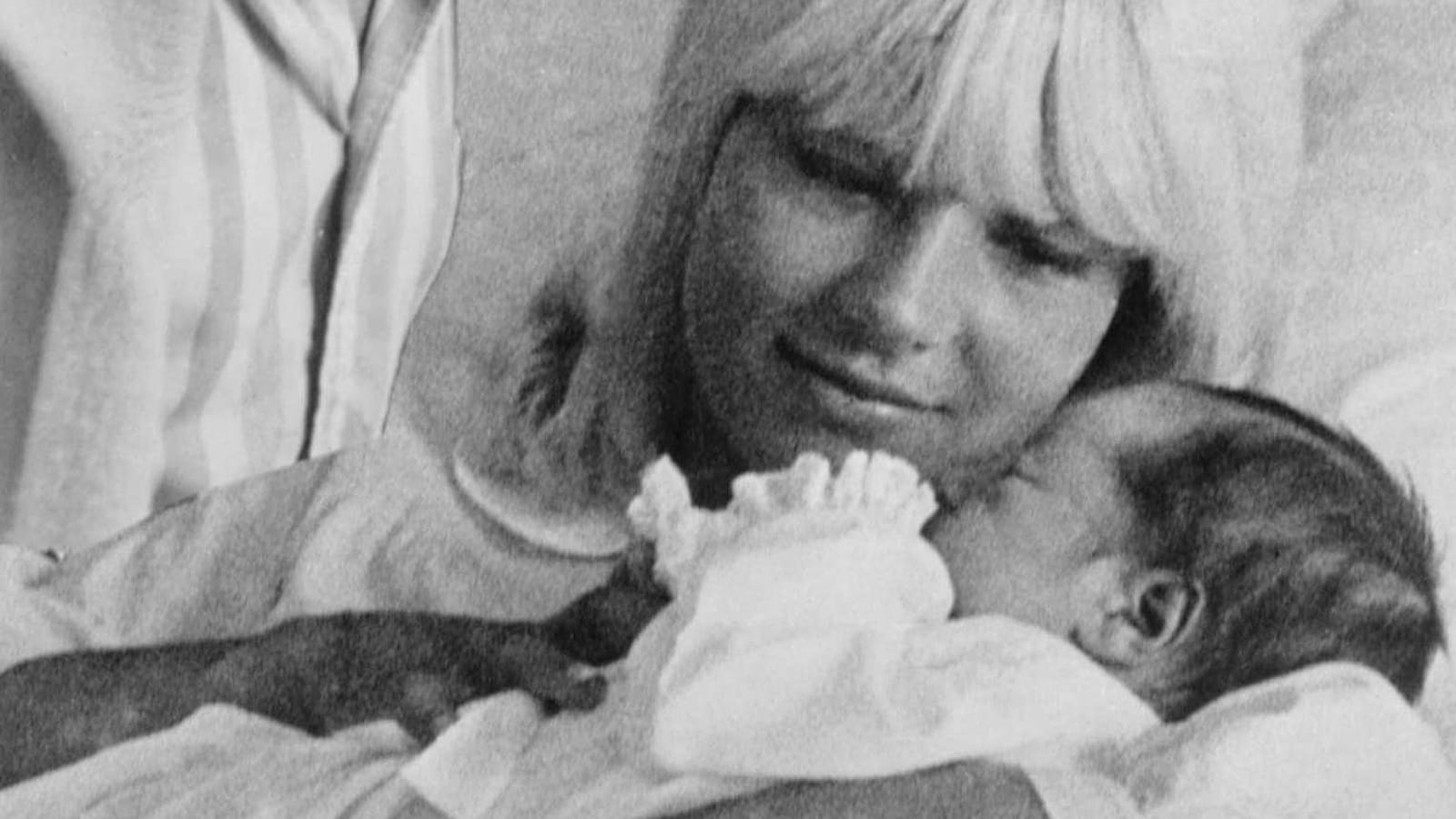 Naissance de David Hallyday