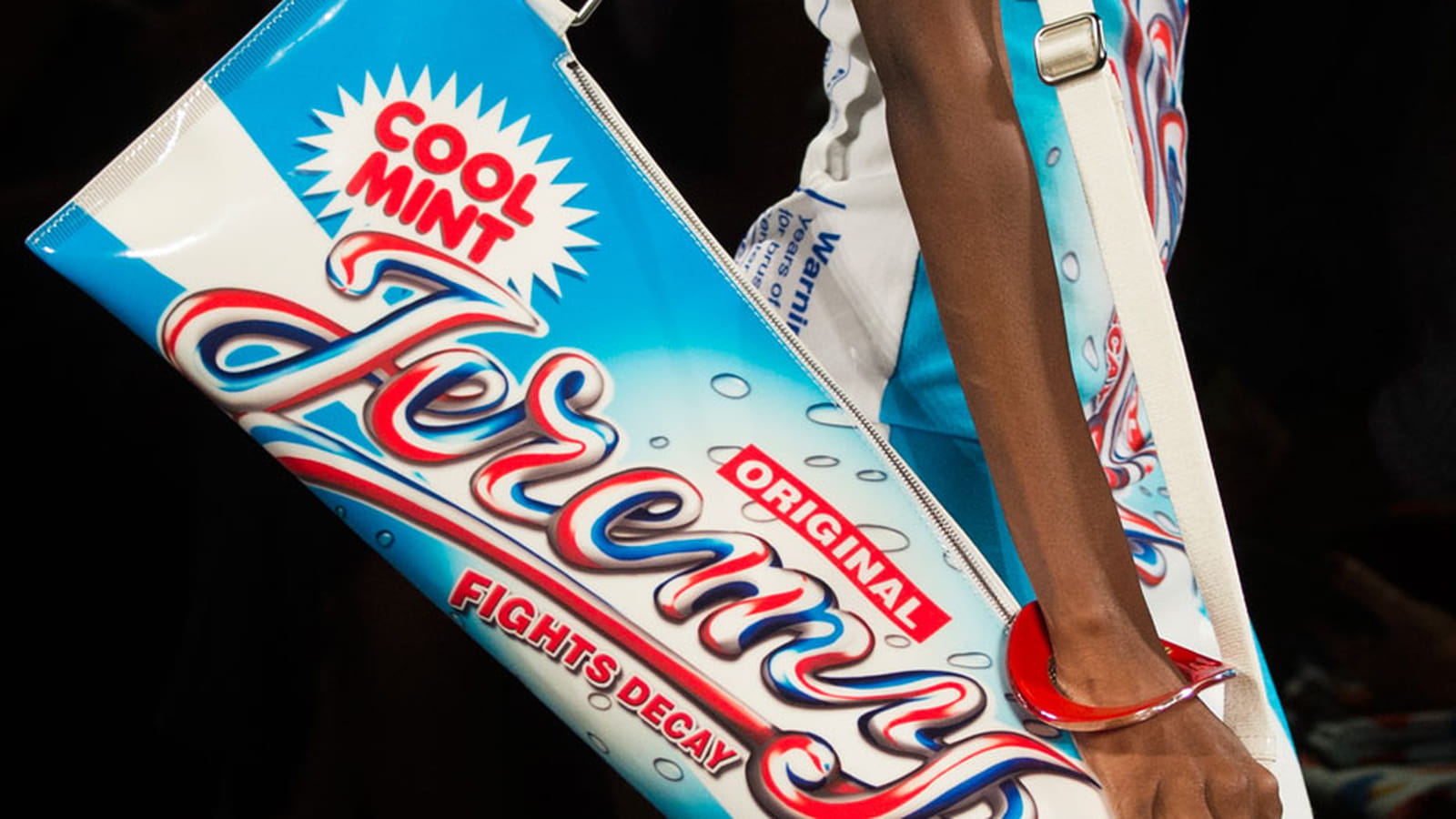 Sac tube de dentifrice Jeremy Scott