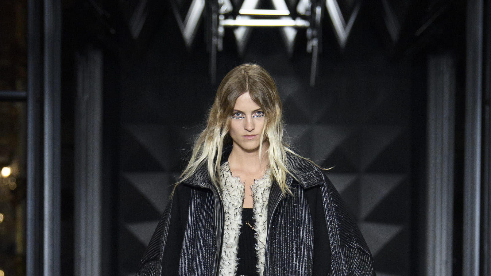 Look 35