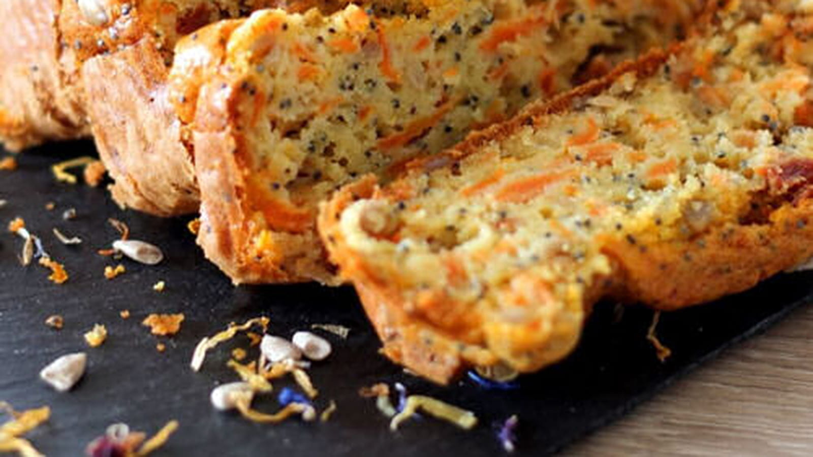 Cake Carotte - Pavot et Graines de Tournesol