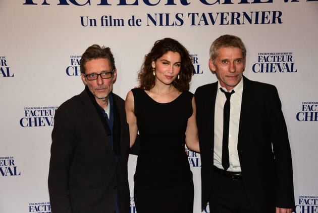 Bella Hadid gilet jaune, Macron porte le maillot… [PHOTOS]