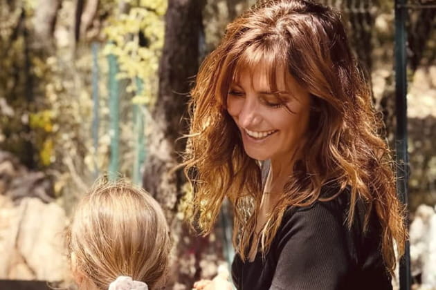 Les stars f&ecirc;tent P&acirc;ques avec les enfants