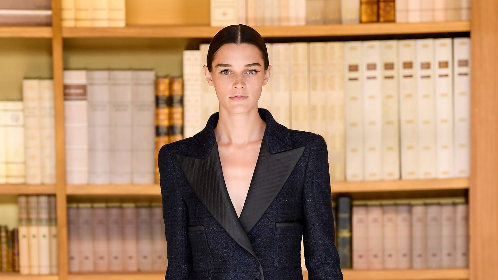 Look 15