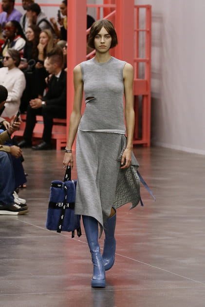 Look&nbsp;41&nbsp;du d&eacute;fil&eacute; Fendi