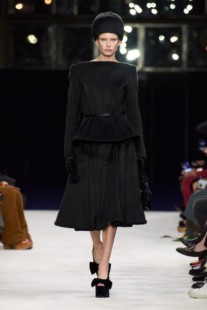 Look 2 du défilé Balmain