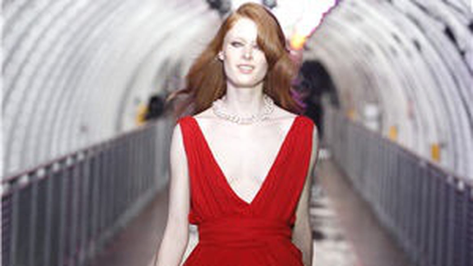 Robe rouge de Mango