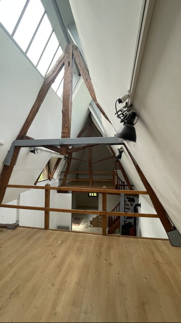 Avant&nbsp;: une mezzanine &agrave; l'abandon