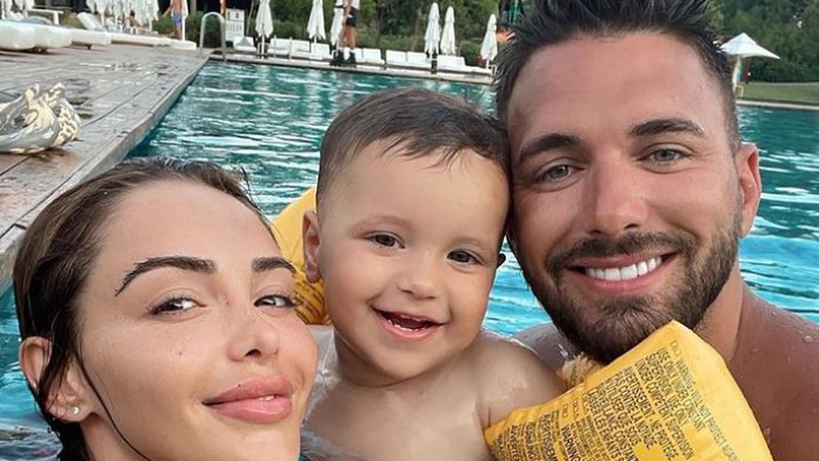 Nabilla, Milann et Thomas