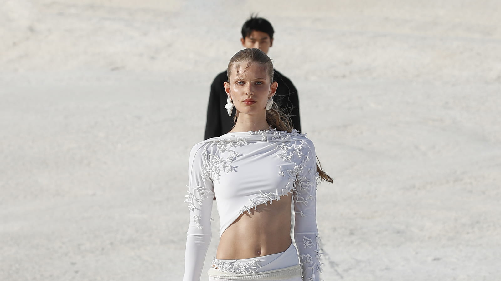 Look 15