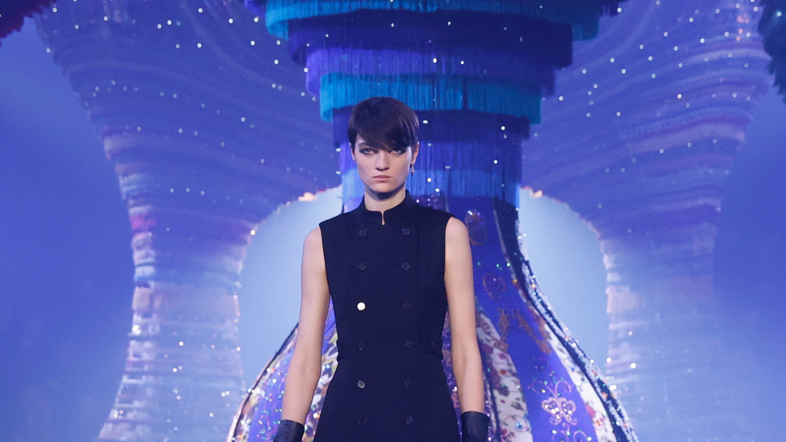 Look 19