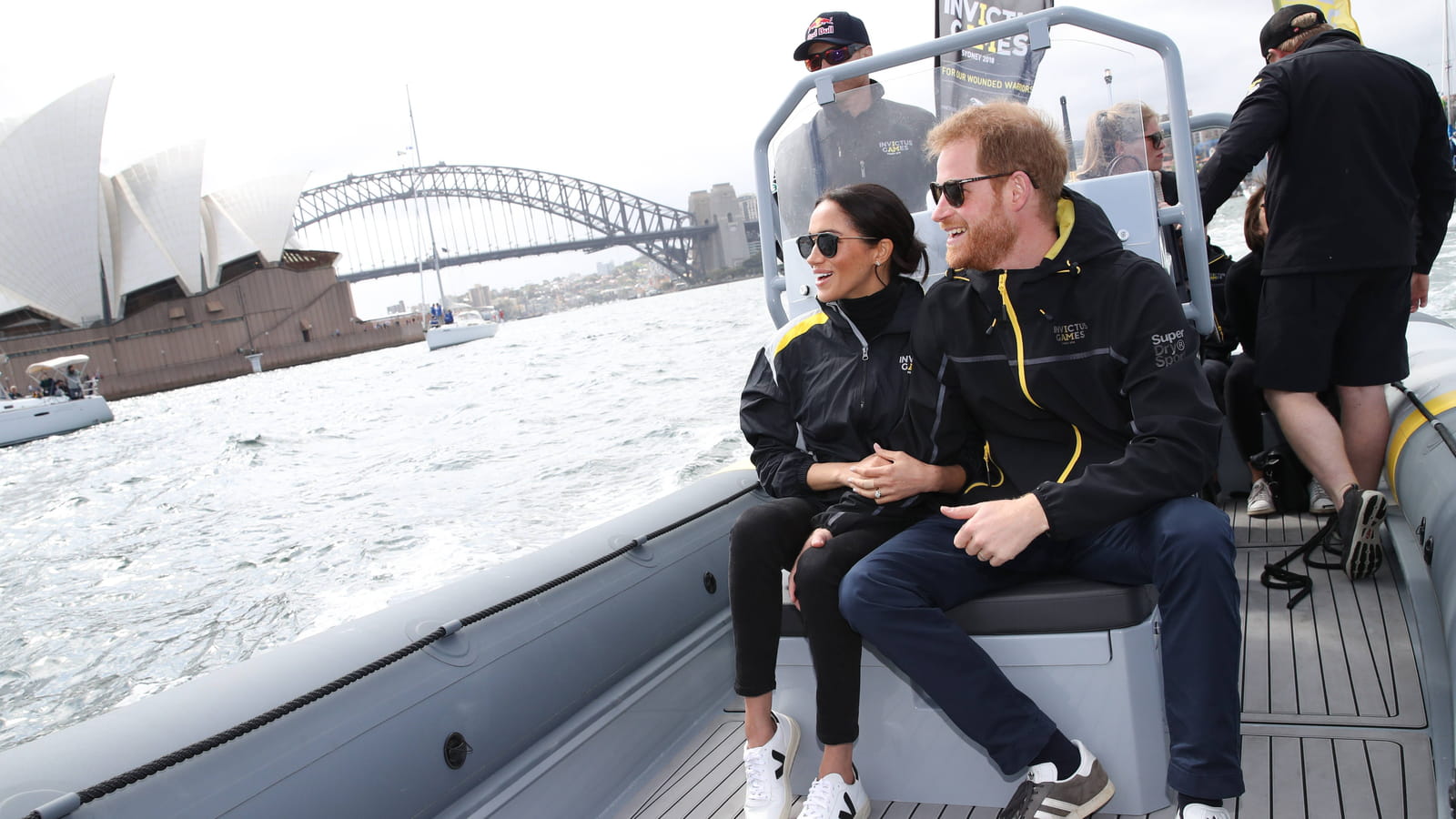 Meghan et Harry sont sur un bateau