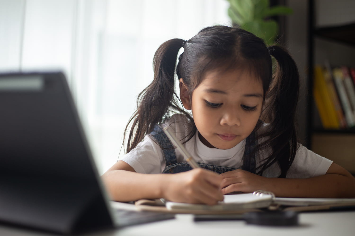 It is the technique to help a child concentrate longer