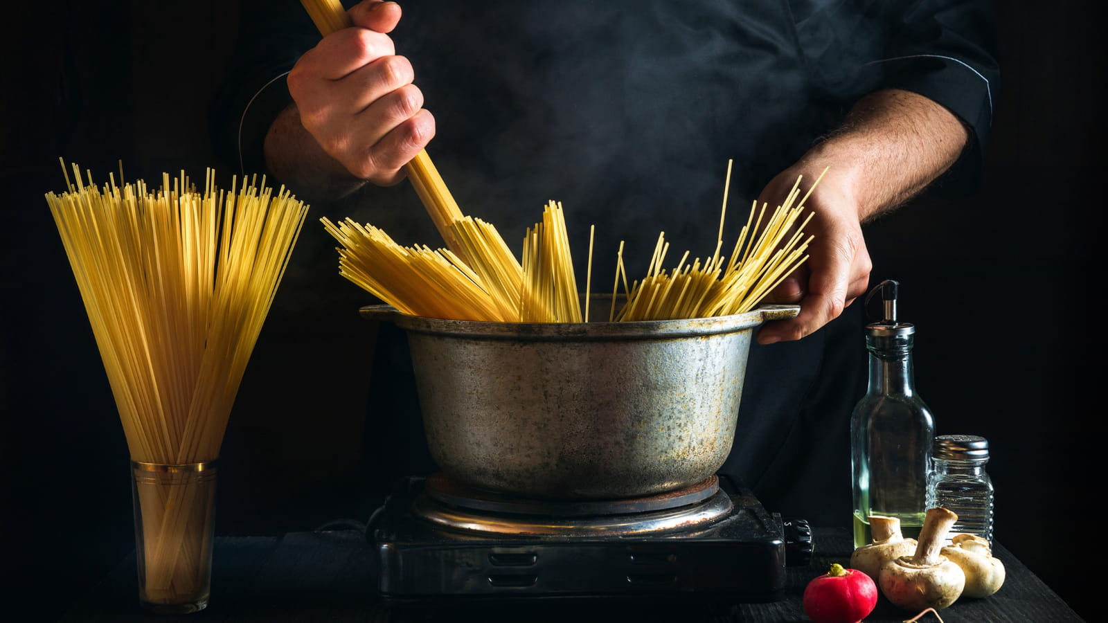 Ajouter de l'huile dans l'eau de cuisson des pâtes