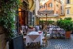En suivant ce conseil validé par Le Petit Futé, on est sûr d'éviter les restaurants attrape-touristes