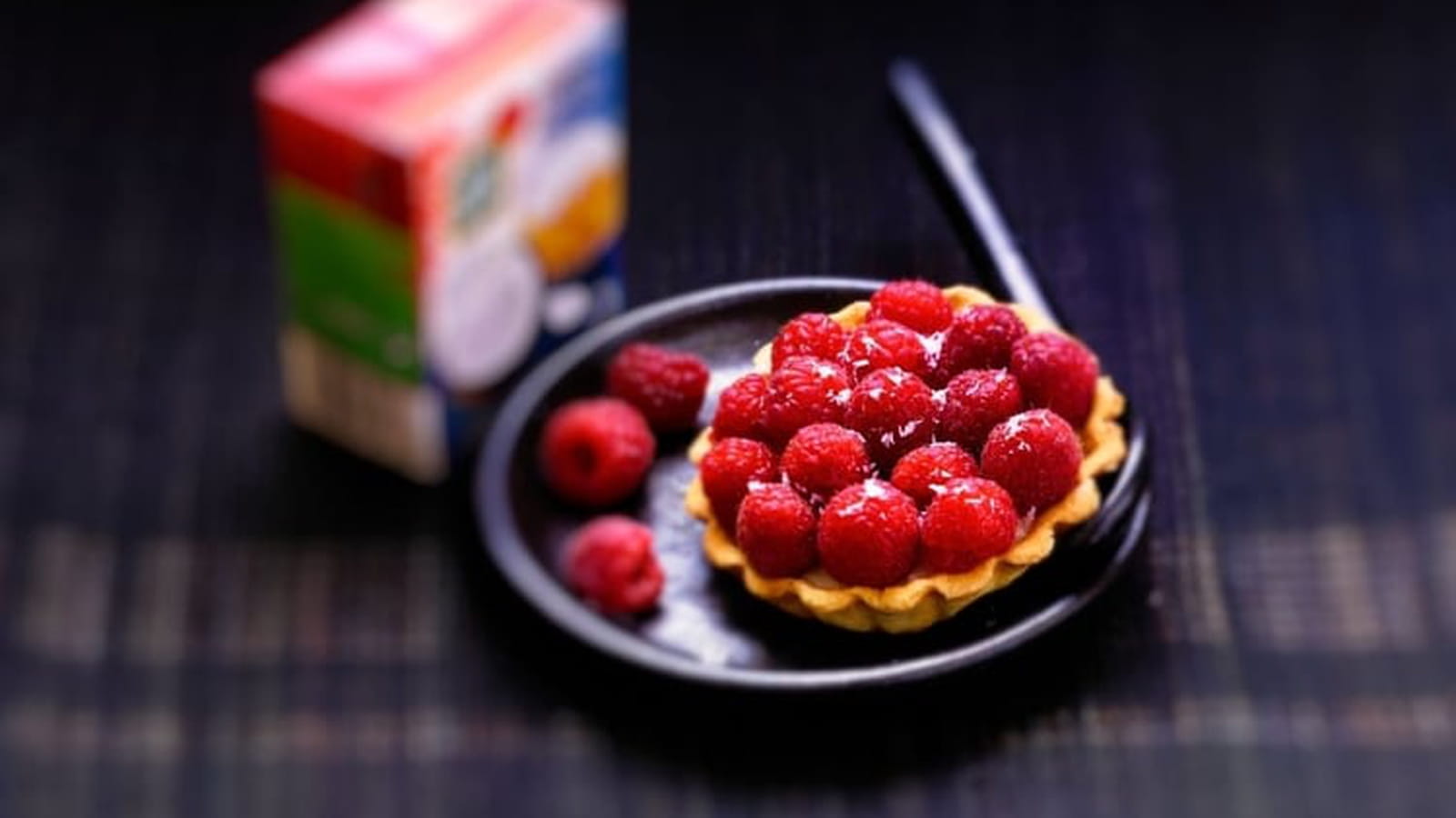 Tartelettes à la noix de coco et aux framboises
