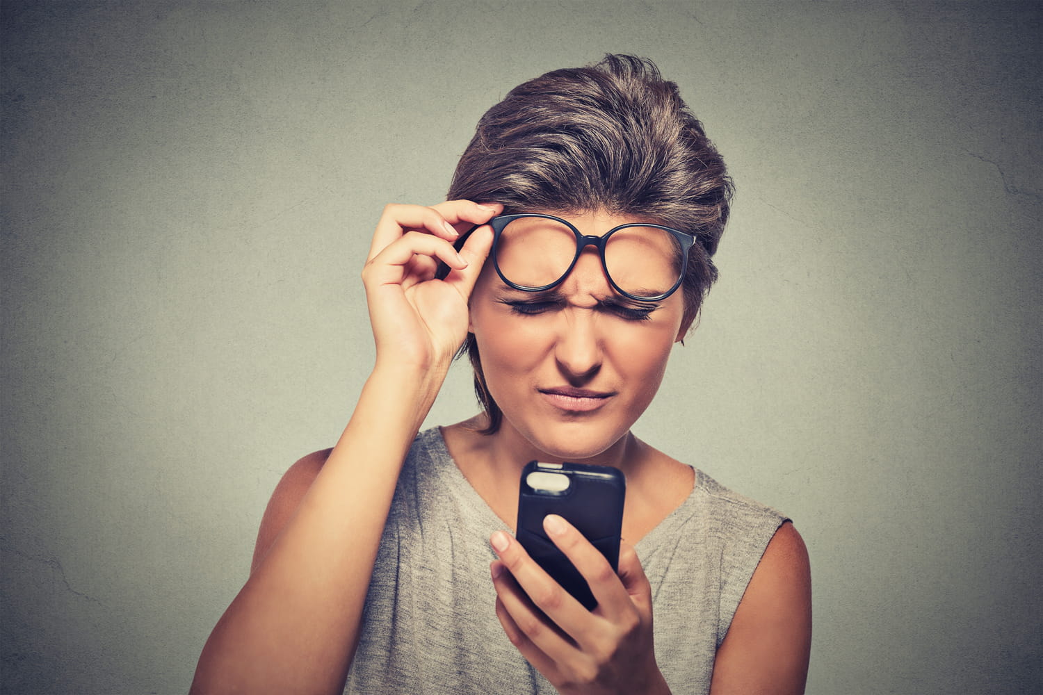 DMLA (sèche, humide) : symptômes, traitements pour les yeux
