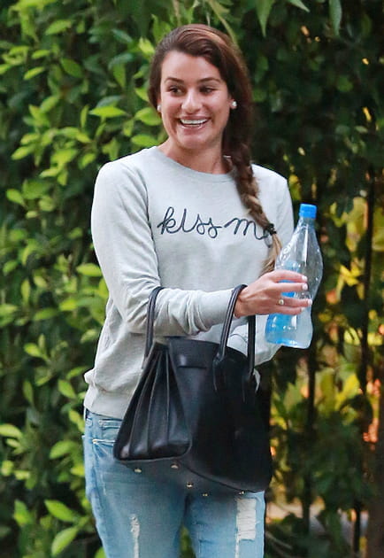 Lea Michele et son sweat romantique