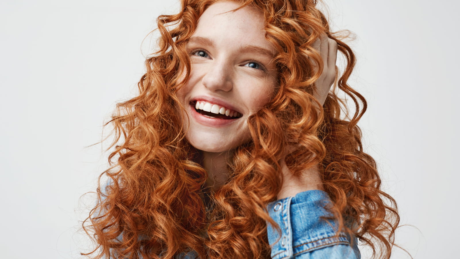 20 idées de coiffures pour une fille ado