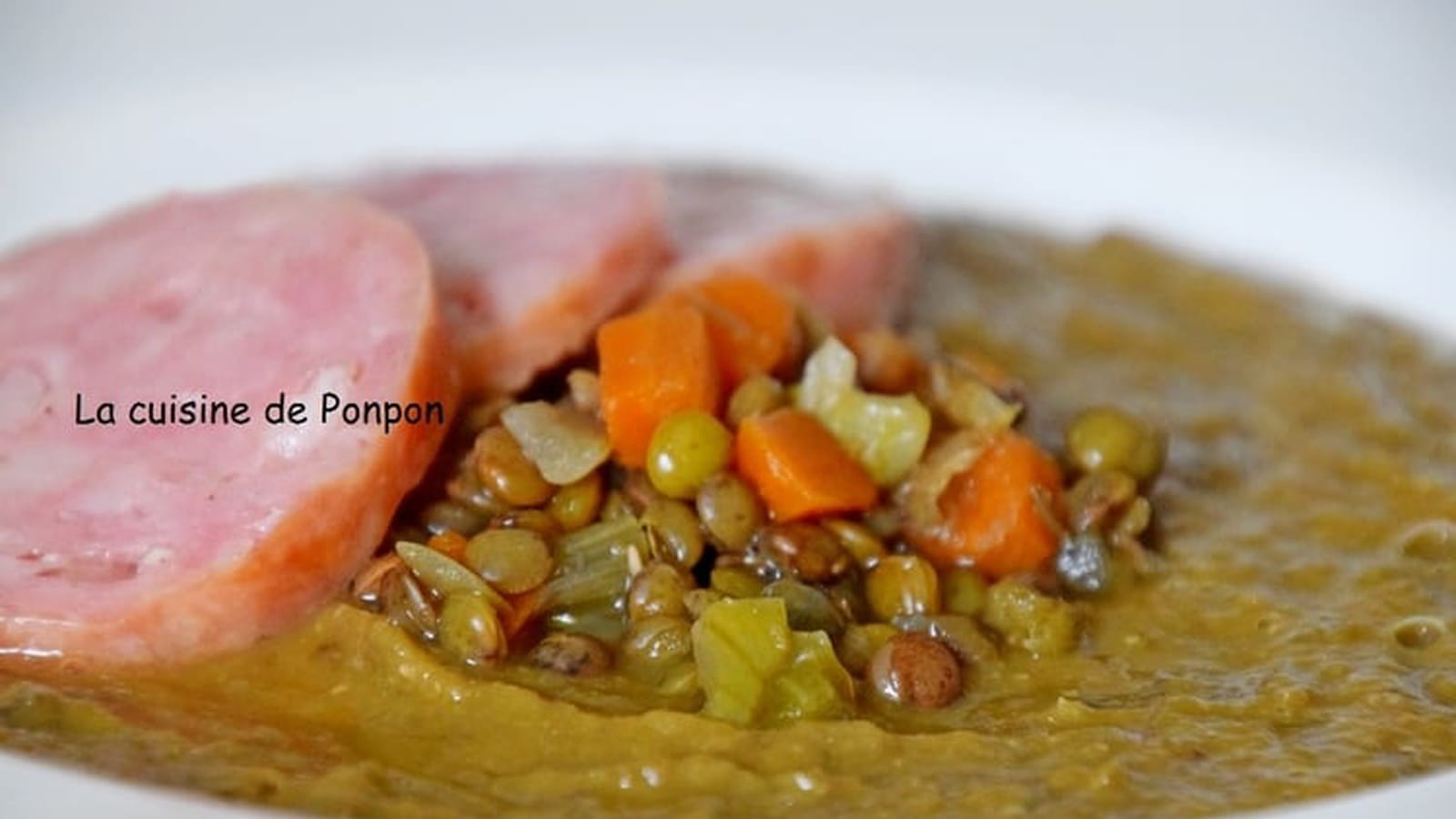Soupe de lentilles et saucisse de Morteau
