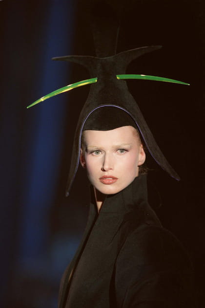 Défilé Thierry Mugler haute couture automne-hiver 1998-1999