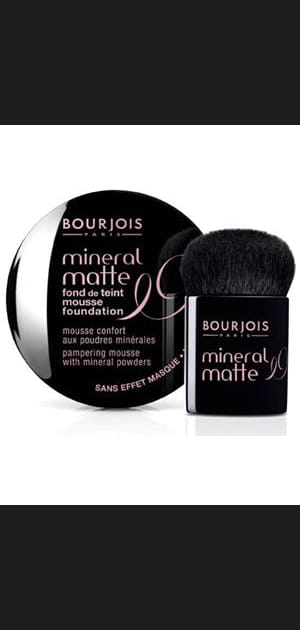 Fond de teint mousse Mineral Matte de Bourjois